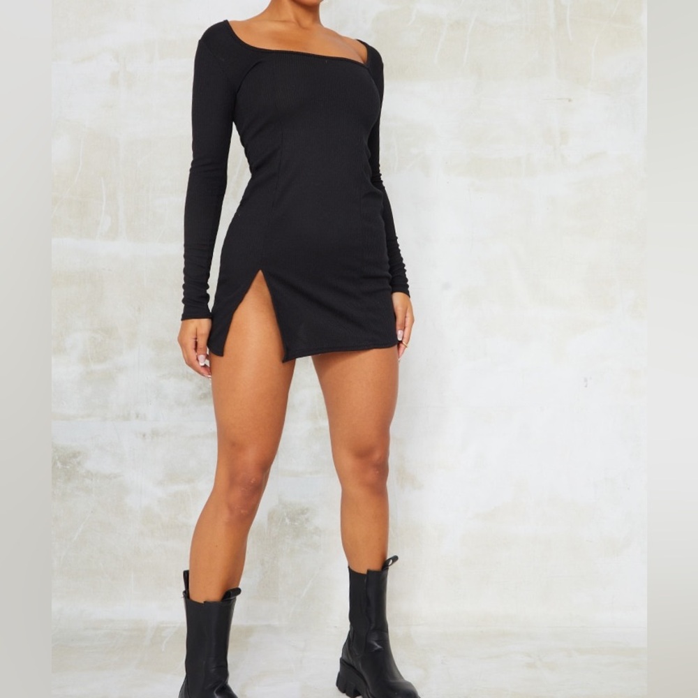 NWT Pretty Little Things Black Square neck long sleeve dress w slit on leg